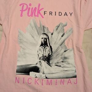 ✨3/25$ Nicki Minaj Pink Friday Tee